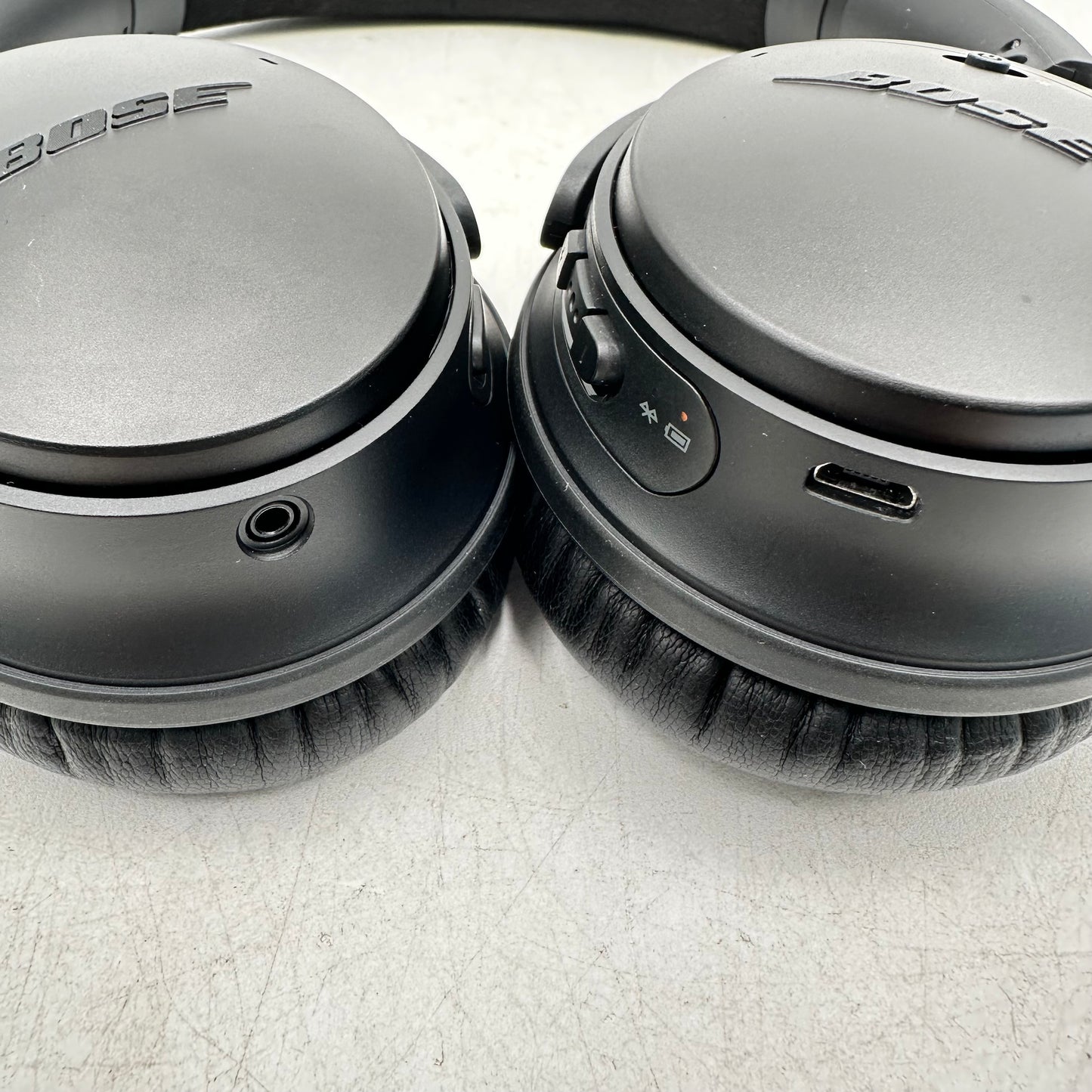 Bose QuietComfort 35 II QC35 Over-Ear Wireless Noise Cancelling Headphones READ