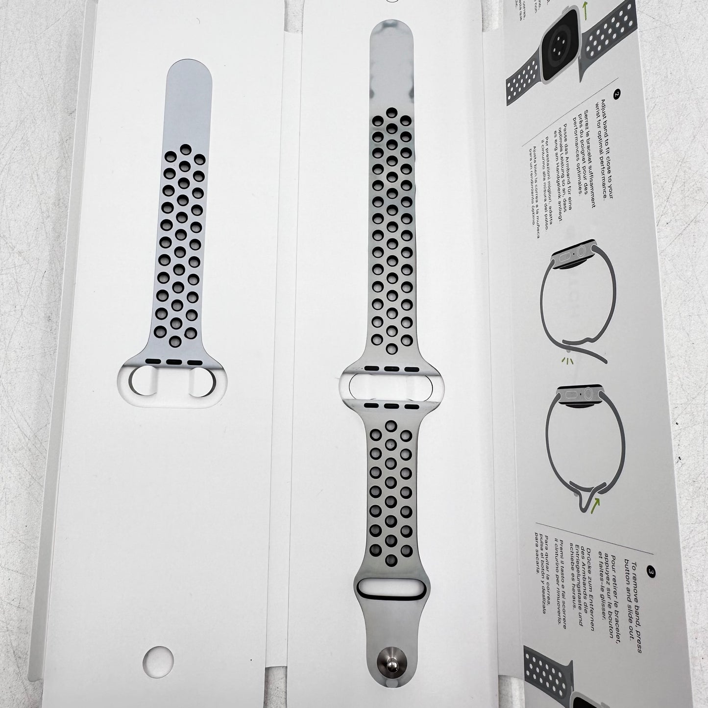 Factory Unlocked Apple Watch Nike Series 7 45MM Starlight Aluminum + Extras READ