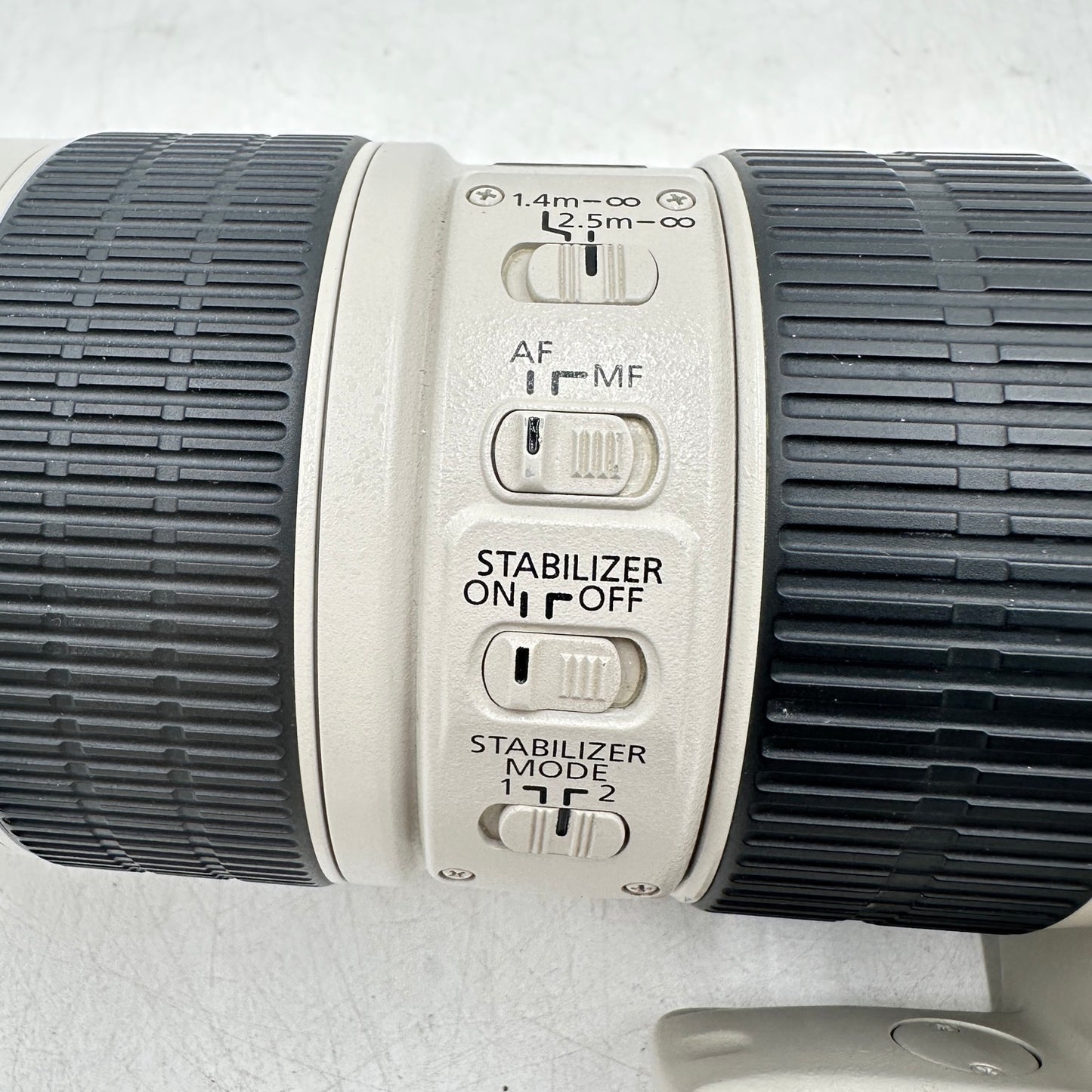 Canon EF Tele Zoom Lens 70-200mm F/2.8 L IS USM