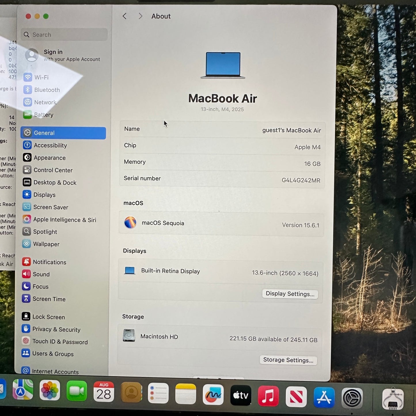 2025 Apple MacBook Air 13.3" M4 8C GPU 4.5GHz 16GB RAM 256GB SSD MCT64LL/A