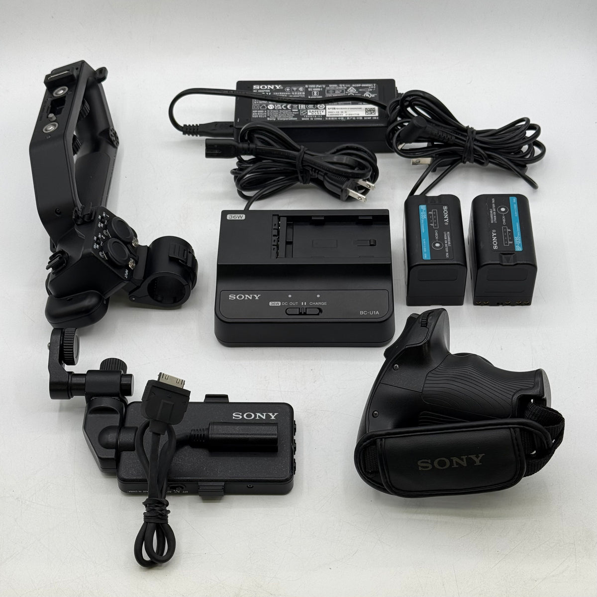 Sony Cinema Line FX6 10.2MP Full-Frame Digital Cinema Camera ILME-FX6V