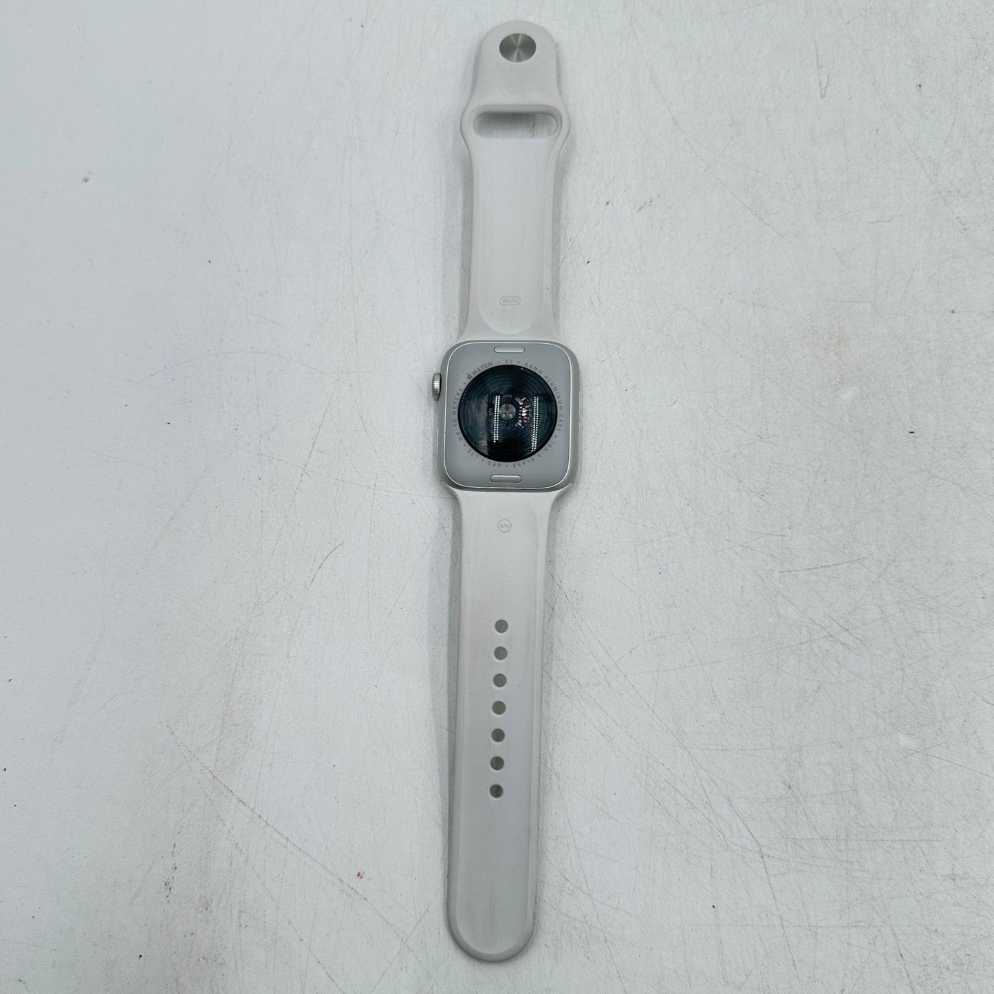 Unlocked Apple Watch SE 2nd Gen 44MM Silver Aluminum w/ White Sport Band MNU13LL/A