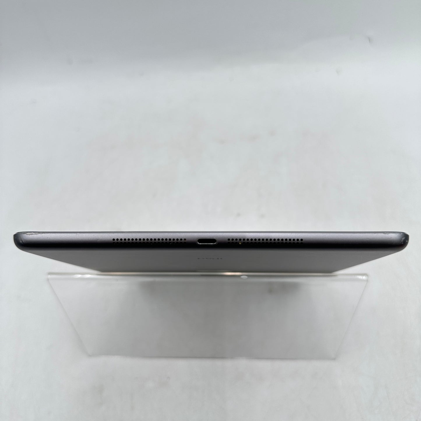 WiFi Only Apple iPad Air 1st Gen 32GB Space Gray MD786LL/B