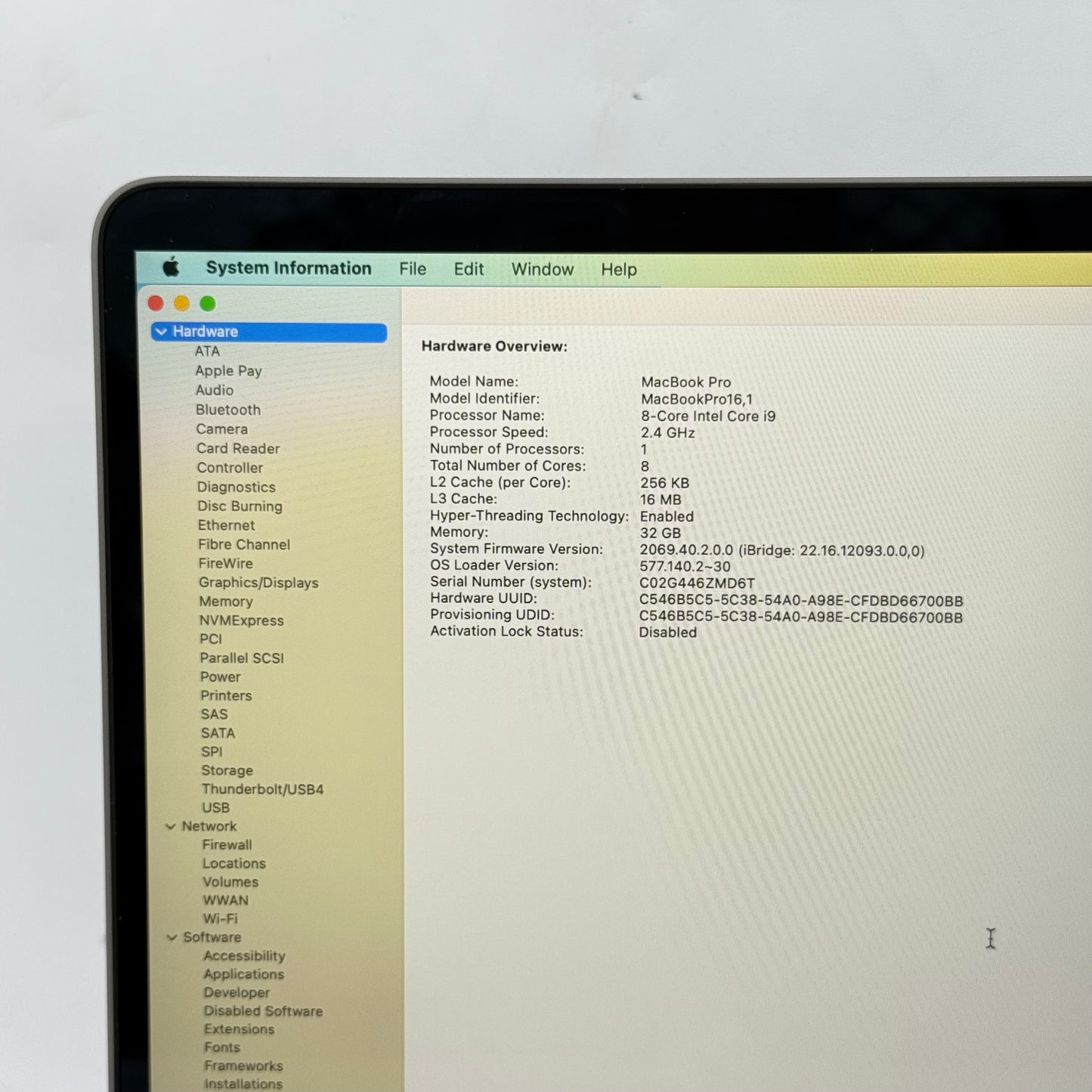2019 Apple MacBook Pro 16" i9 2.4GHz 32GB RAM 1TB SSD Silver A2141