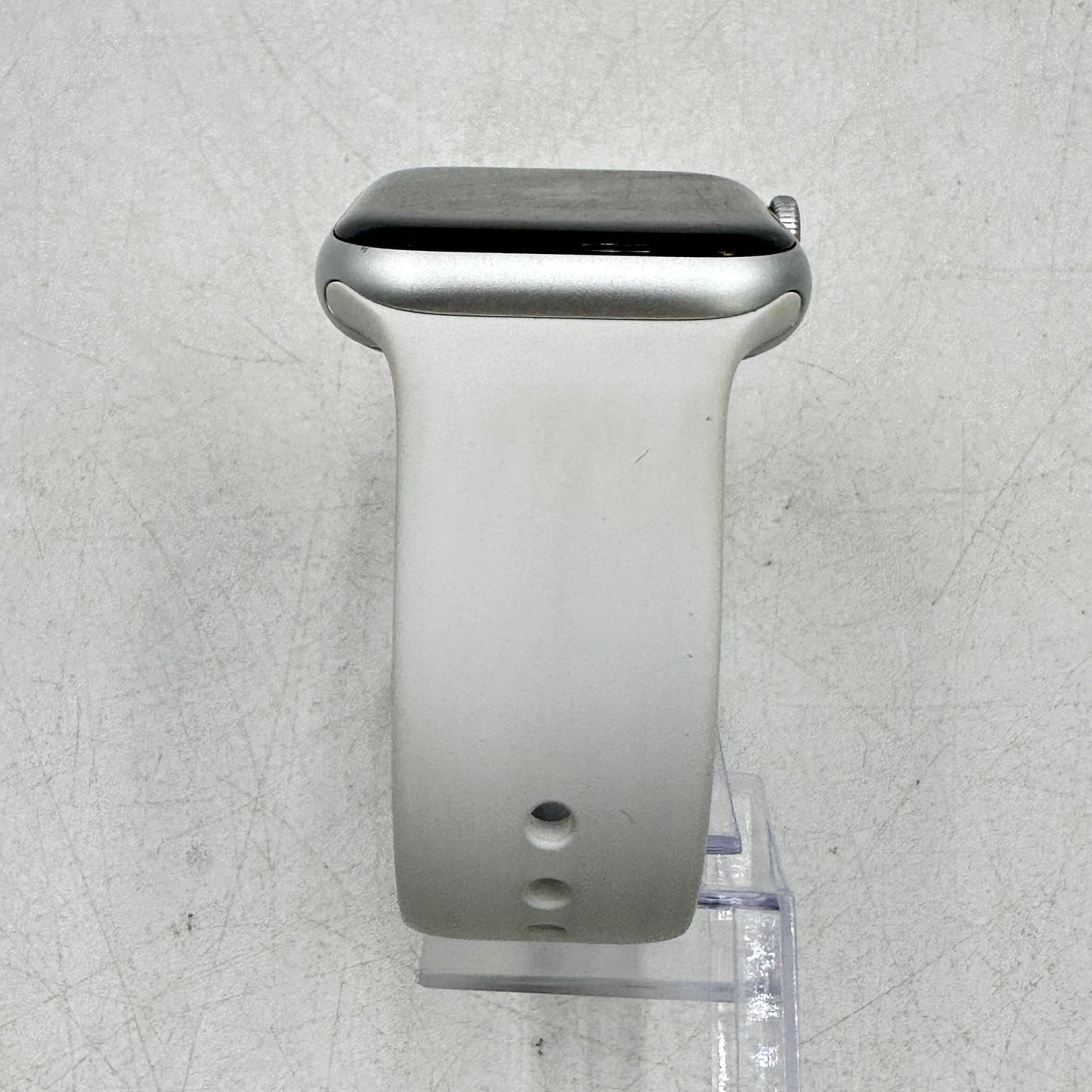 Unlocked Apple Watch SE 2nd Gen 44MM Silver Aluminum w/ White Sport Band MNU13LL/A