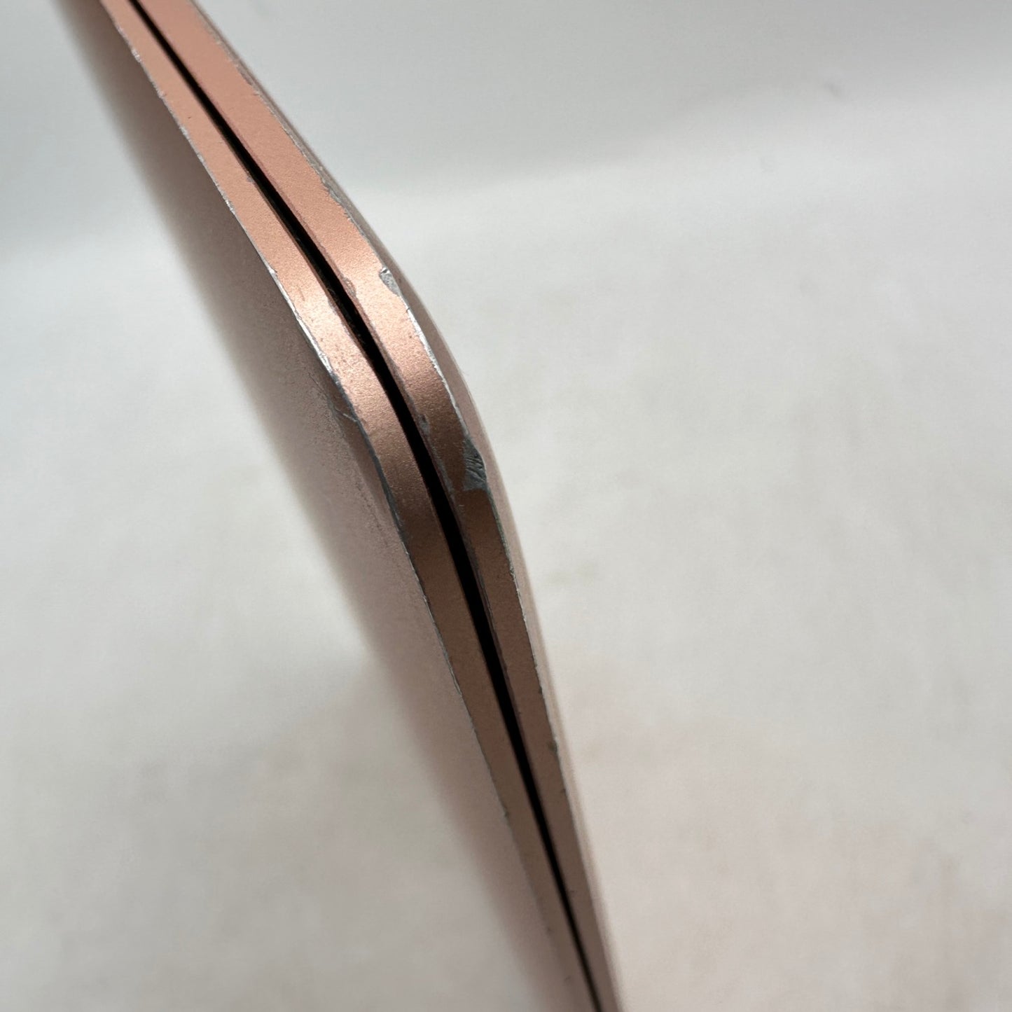 2020 Apple MacBook Air 13.3" i3-1000NG4 1.1GHz 8GB RAM 256GB SSD Rose Gold A2179