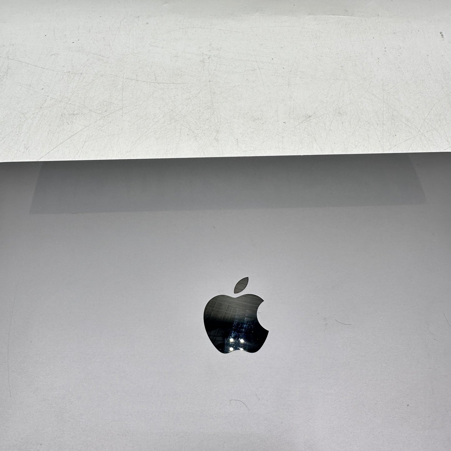 Broken 2016 Apple MacBook Pro 13.3" i5-6360U 8GB RAM 256GB SSD A1708 No Power