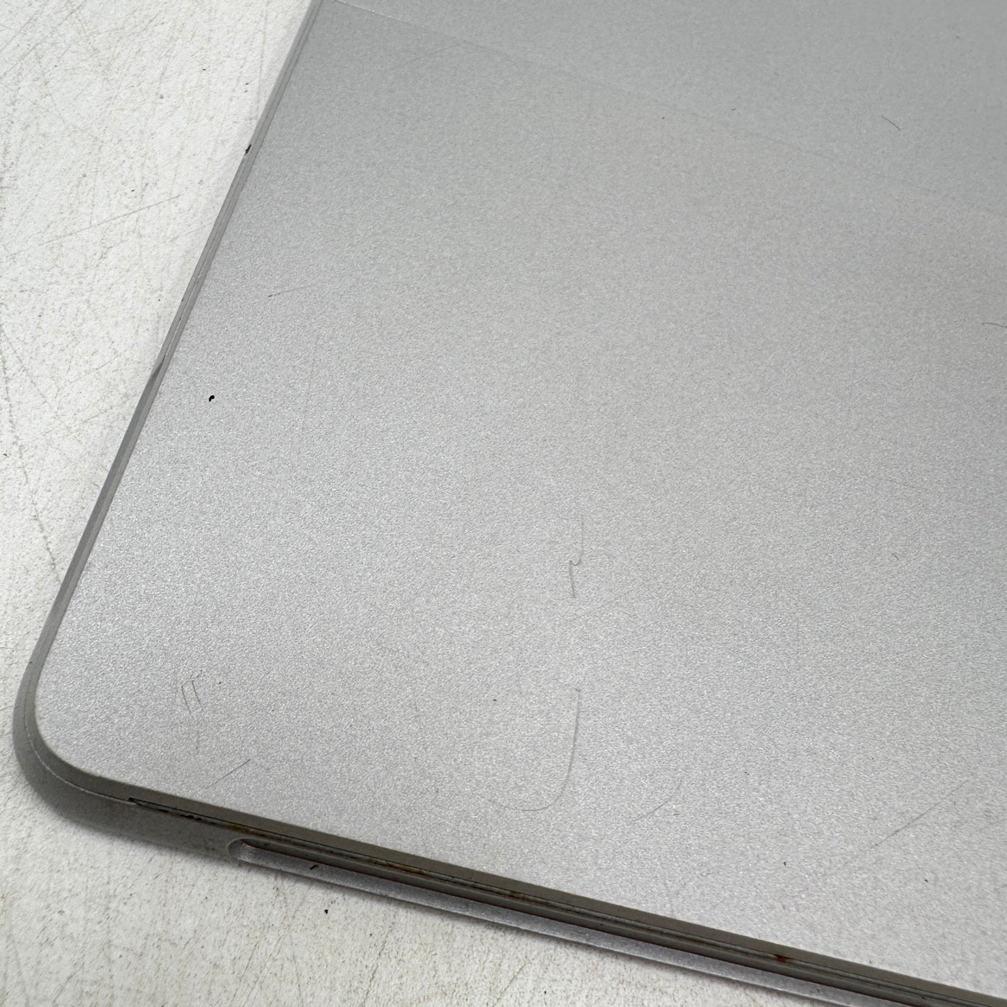 Microsoft Surface Go 2 1901 10.5" Intel Core m3-8100Y 1.1GHz 8GB RAM 128GB SSD