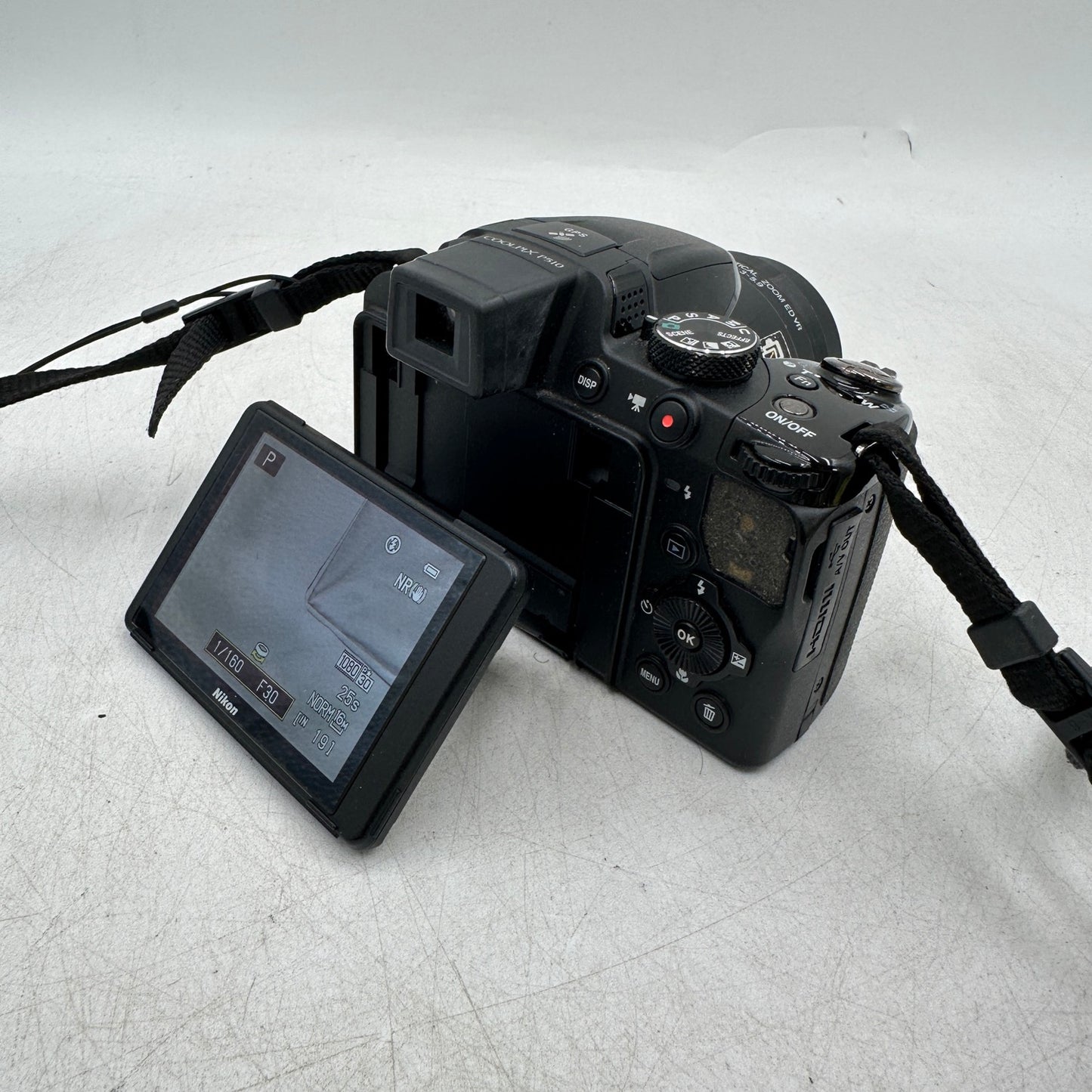Nikon COOLPIX P510 16.1MP Digital Point And Shoot Camera