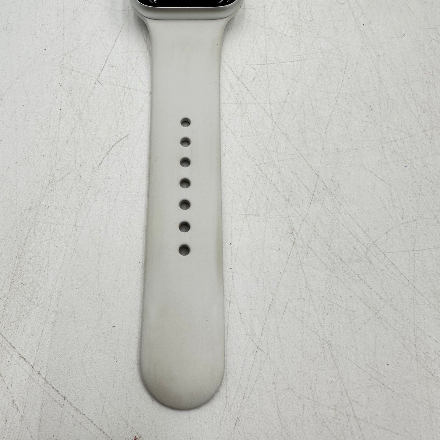 Unlocked Apple Watch SE 2nd Gen 44MM Silver Aluminum w/ White Sport Band MNU13LL/A