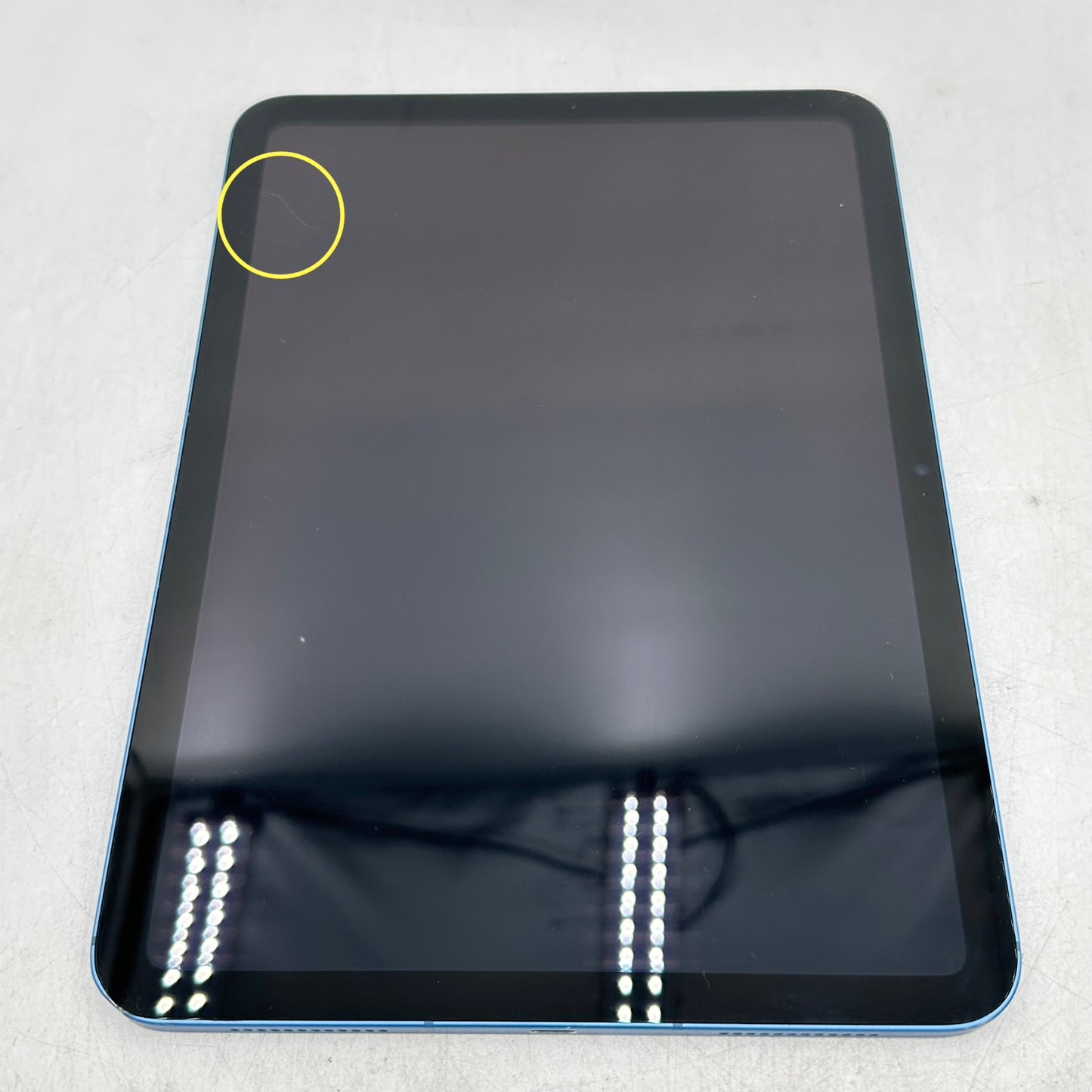WiFi Only Apple iPad 10th Gen 64GB 18.6.2 Blue MQ6K3LL/A