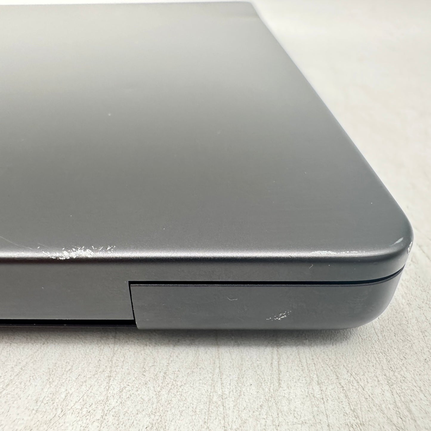 2024 Apple MacBook Pro 16" M4 Max 32C GPU 4.5GHz 36GB RAM 1TB SSD MX303LL/A