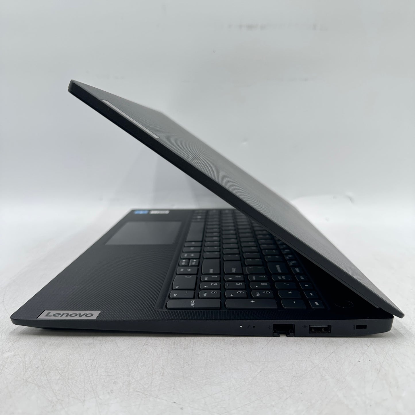 Lenovo V15 G4 IRU 83A1 15.6" i3-1315U 1.2GHz 8GB RAM 256GB SSD