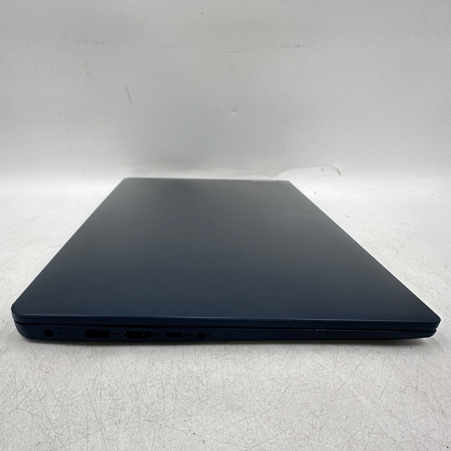 Lenovo IdeaPad 1 15AMN7 82VG00TYUS 15.6" Ryzen 5 7520U 2.8GHz 8GB RAM 256GB SSD