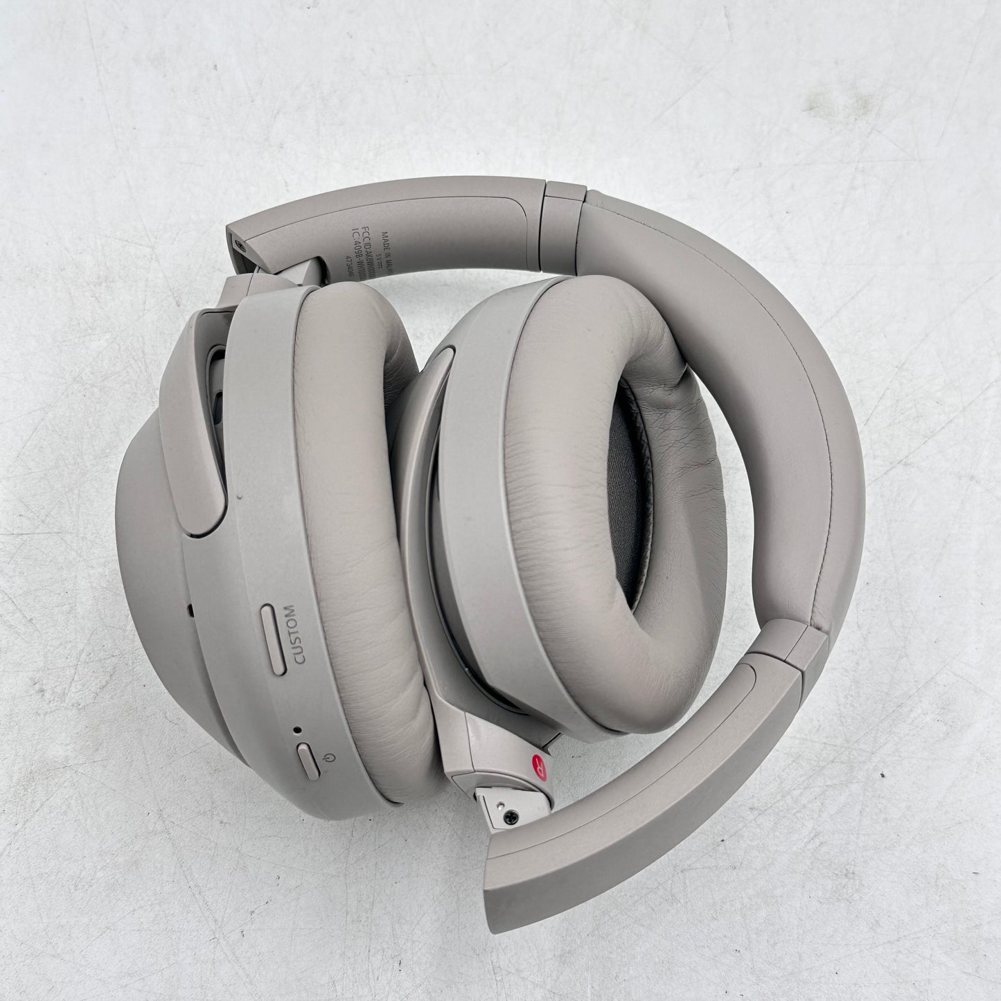 Sony WH-1000XM4 Noise-Cancelling Wireless Over-Ear Bluetooth Headphones White READ