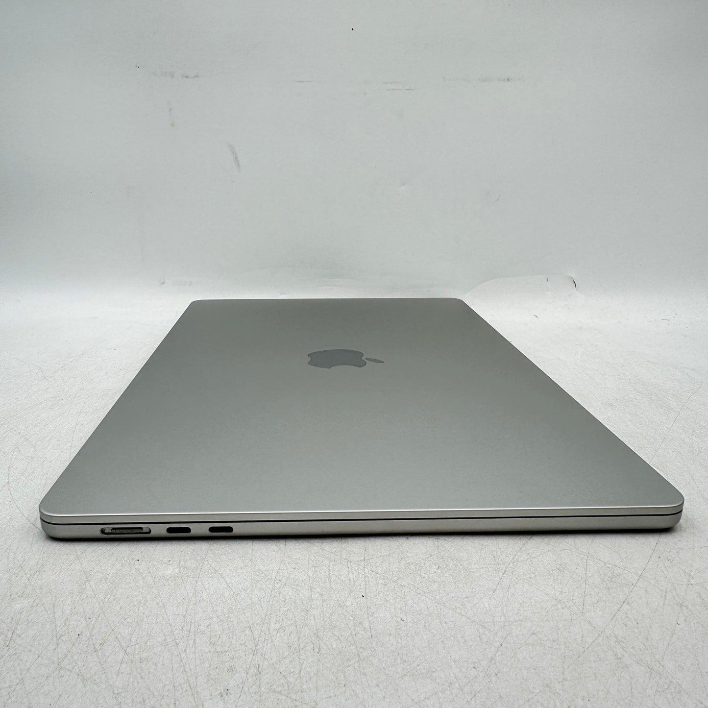 2024 Apple MacBook Air 15.3" M3 10C GPU 4.0GHz 24GB RAM 1TB SSD A3114