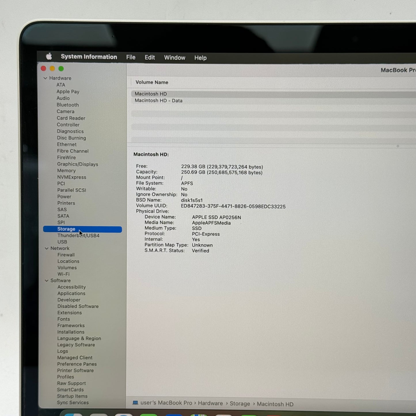 2019 Apple MacBook Pro 13.3" i5 1.4GHz 8GB RAM 256GB SSD Silver A2159