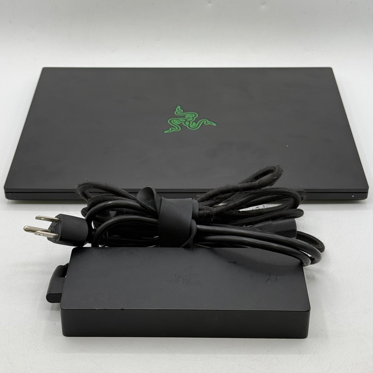 Razer Blade 14 RZ09-0530 14" Ryzen AI 9 365 64GB RAM 2TB SSD GeForce RTX 5070