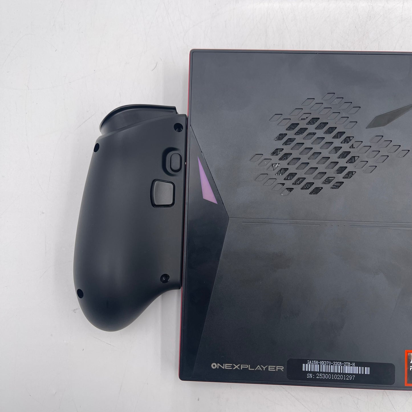 OneXPlayer X1 Pro 10.95" AMD Ryzen AI 9 HX 370 32GB RAM 2TB Black
