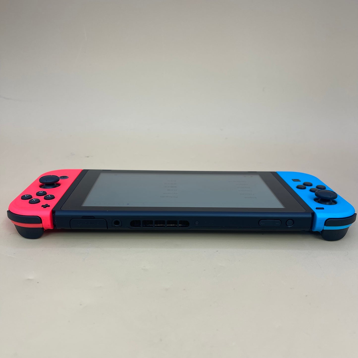 Nintendo Switch v2 Video Game Console HAC-001(-01)  Red/Blue