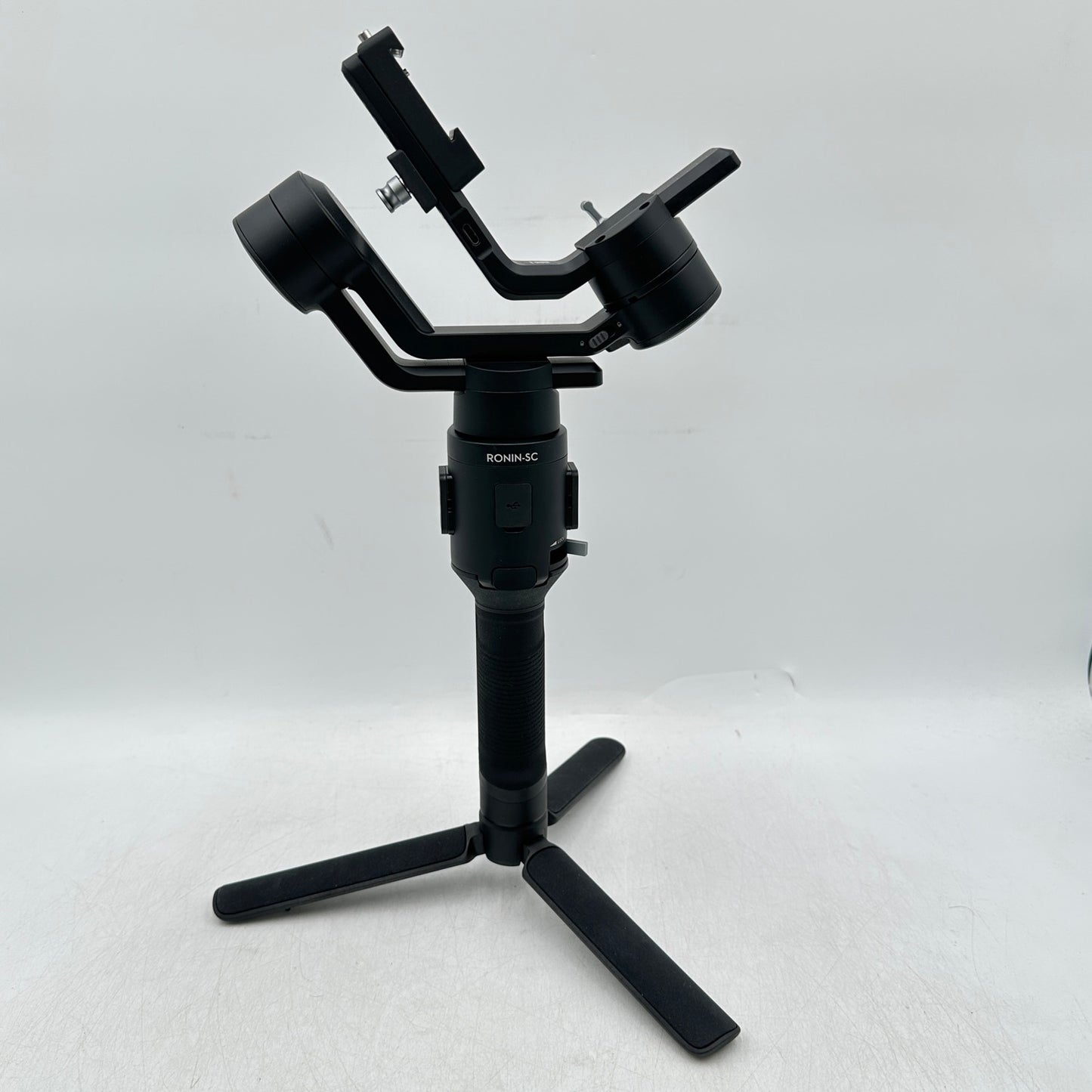 DJI Ronin SC  3-Axis Gimbal Camera Stabilizer R18