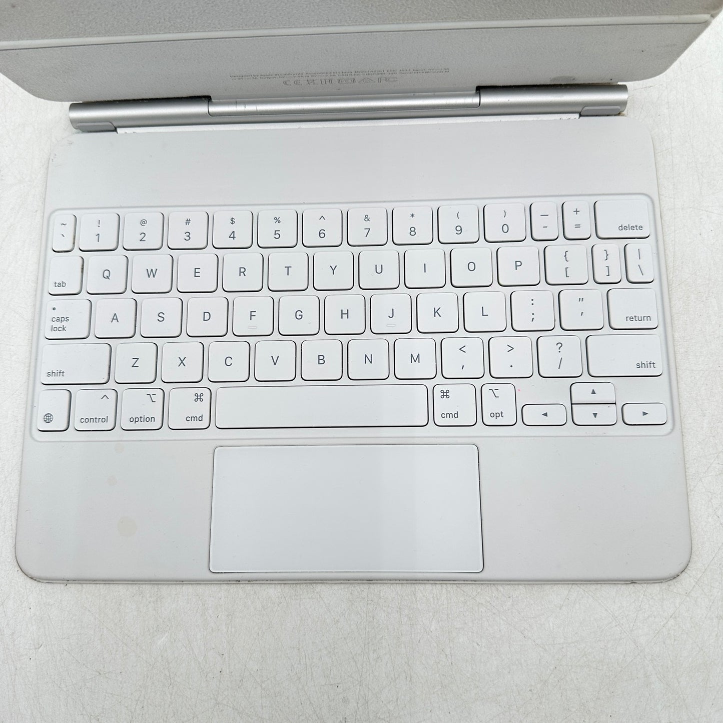 Apple Magic Keyboard for iPad 11" Keyboard Folio Case White A2261 READ