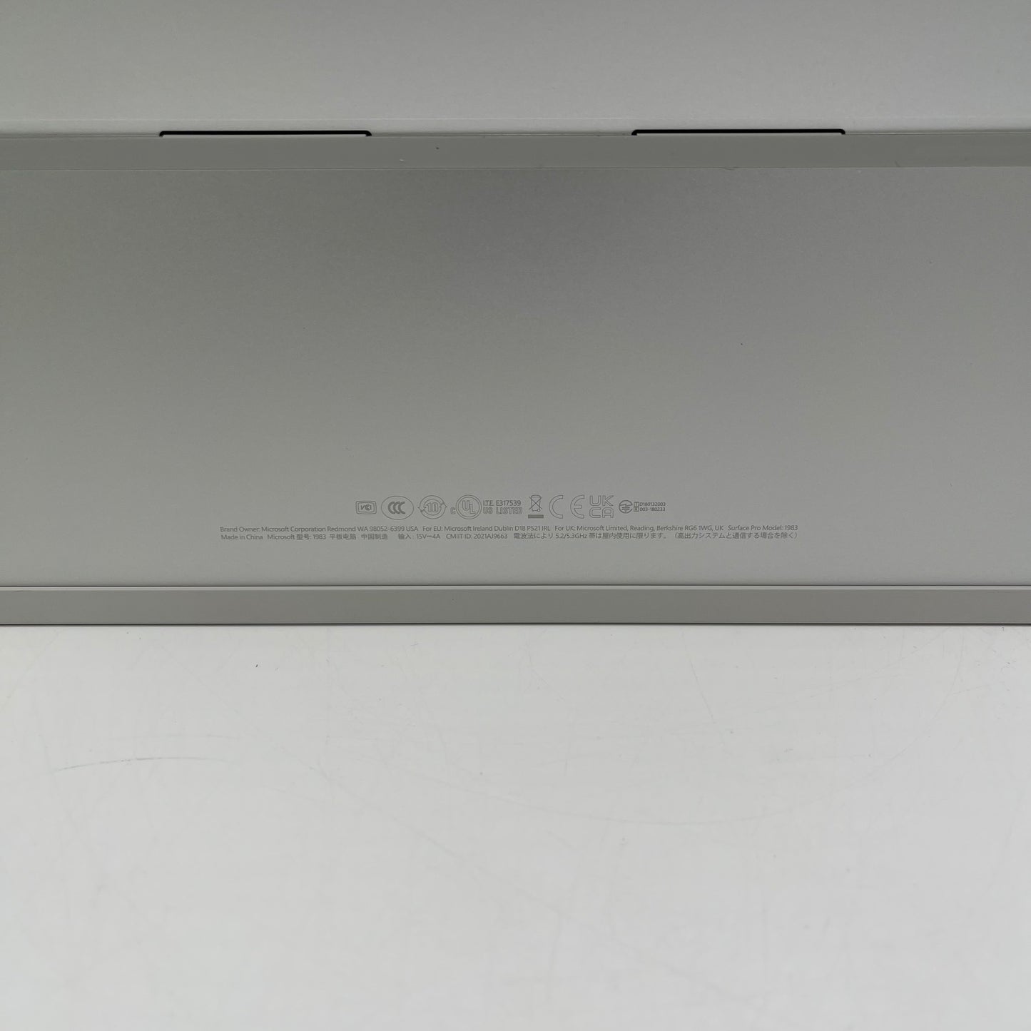 Microsoft Surface Pro 8 1983 13" i5-1145G7 2.6GHz 16GB RAM 256GB SSD