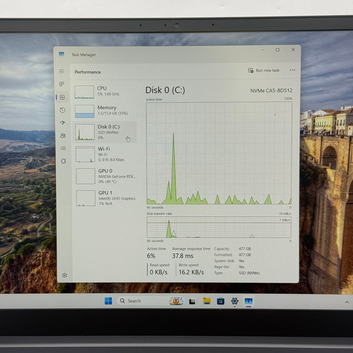 Razer Blade 15 Base RZ09-0328 15.6 i7-10750H 16GB RAM 512GB SSD GeForce RTX 2060