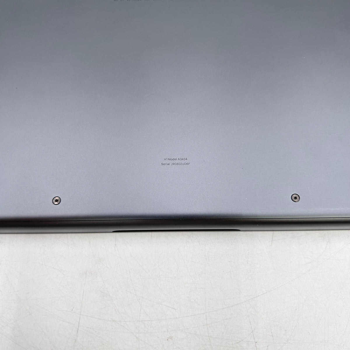 2026 Apple MacBook Pro 14" M5 8C GPU 4.6GHz 16GB RAM 512GB SSD A3434