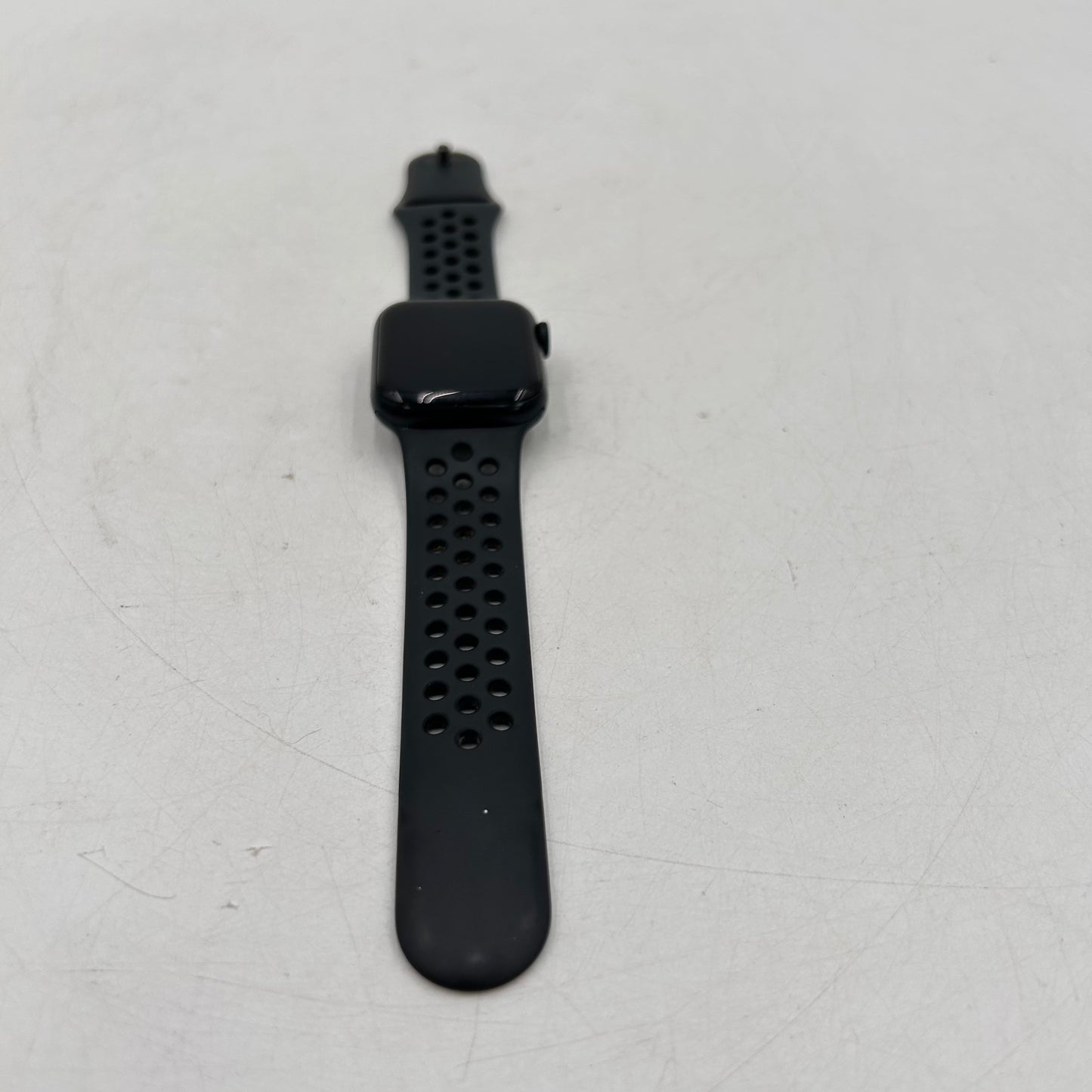 GPS Only Apple Watch SE 2nd Gen 40MM Midnight Aluminum Nike Sport Band MNT73LL/A