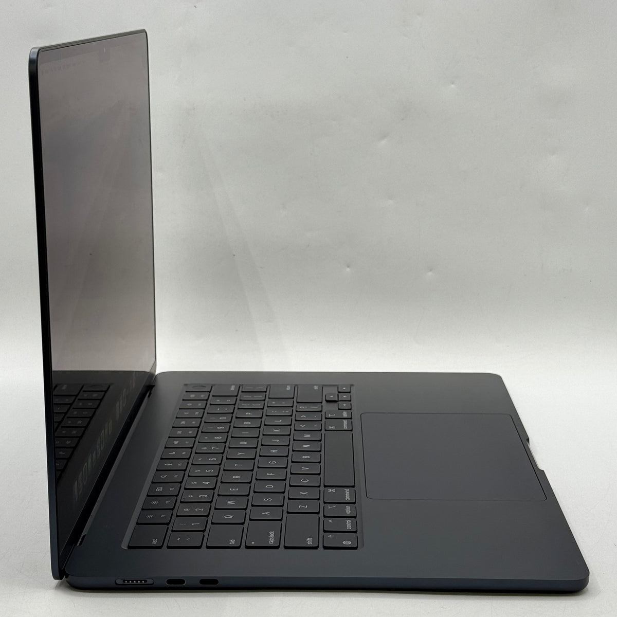 2024 Apple MacBook Air 15" M3 8C GPU 4.0GHz 8GB RAM 256GB SSD A3114