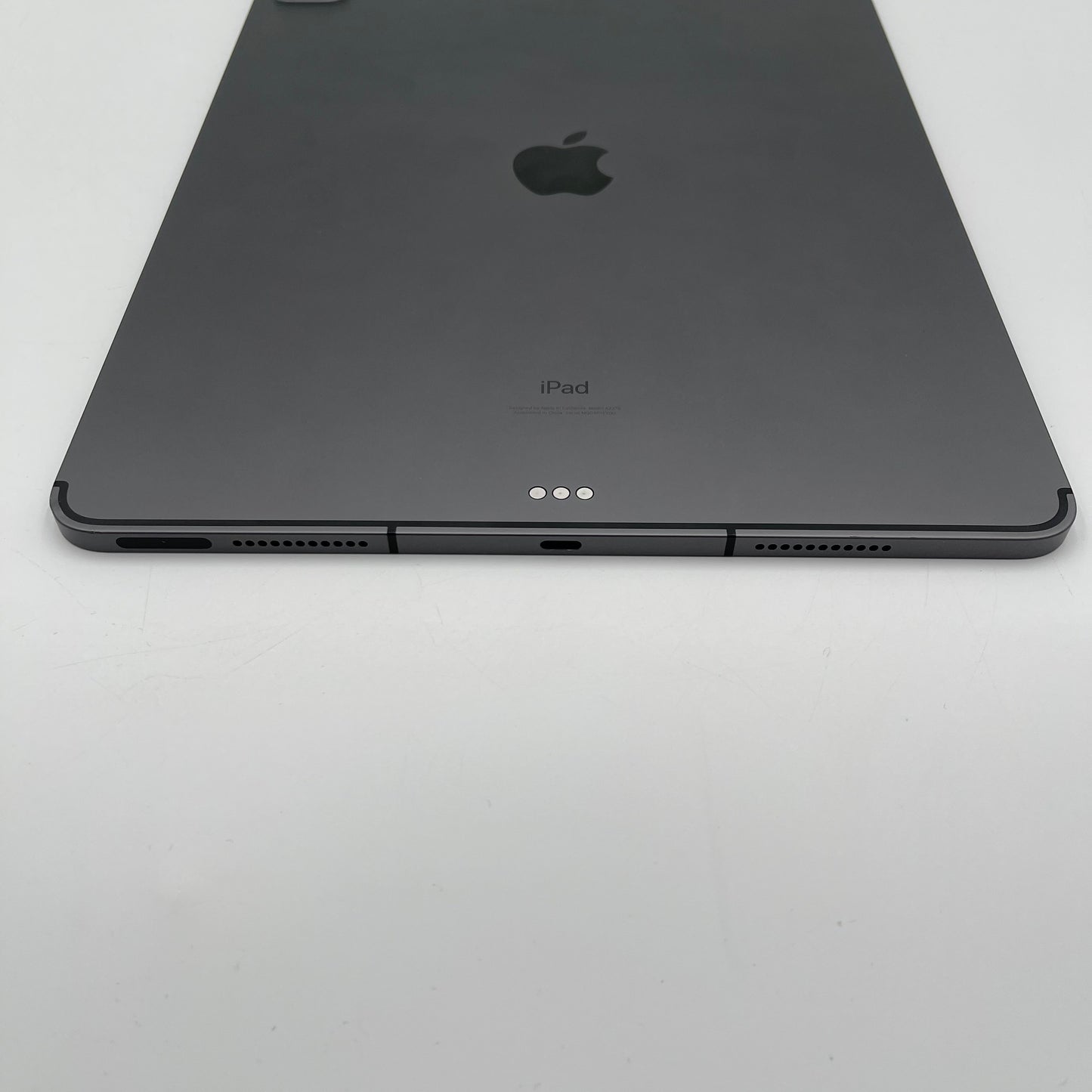 Unlocked Apple iPad Pro 12.9" 5th Gen 2TB Silver NHP43LL/A w/ Pencil & Keyboard
