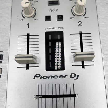 Pioneer DJ DDJ-SB3 2-Channel DJ controller Read