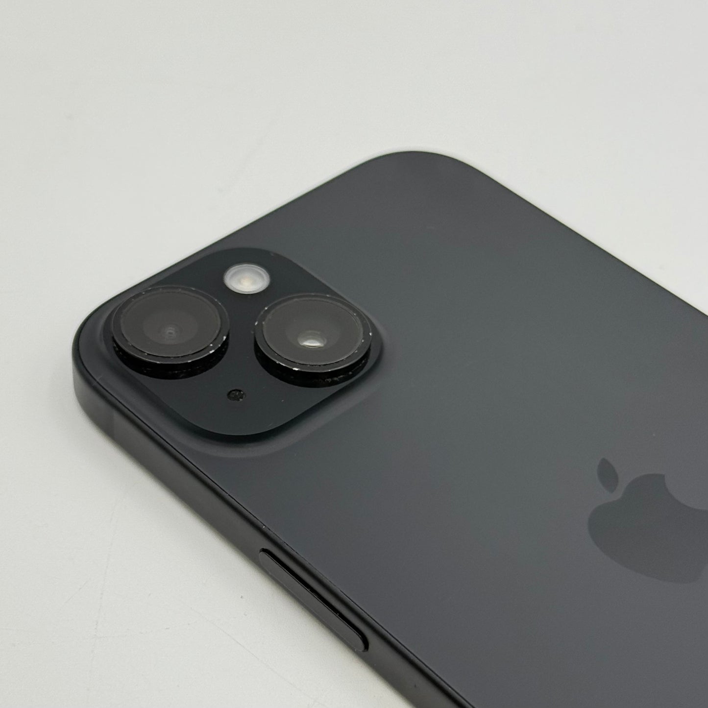 Unlocked Apple iPhone 15 128GB Black MTLV3LL/A