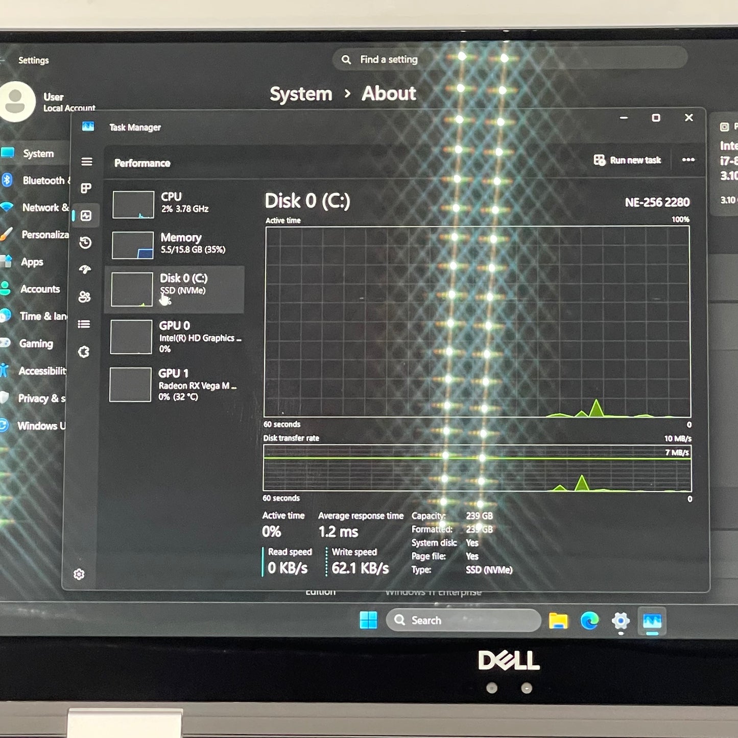 Dell XPS 15 9575 15.6" i7-8705G 3.1GHz 16GB RAM 256GB SSD