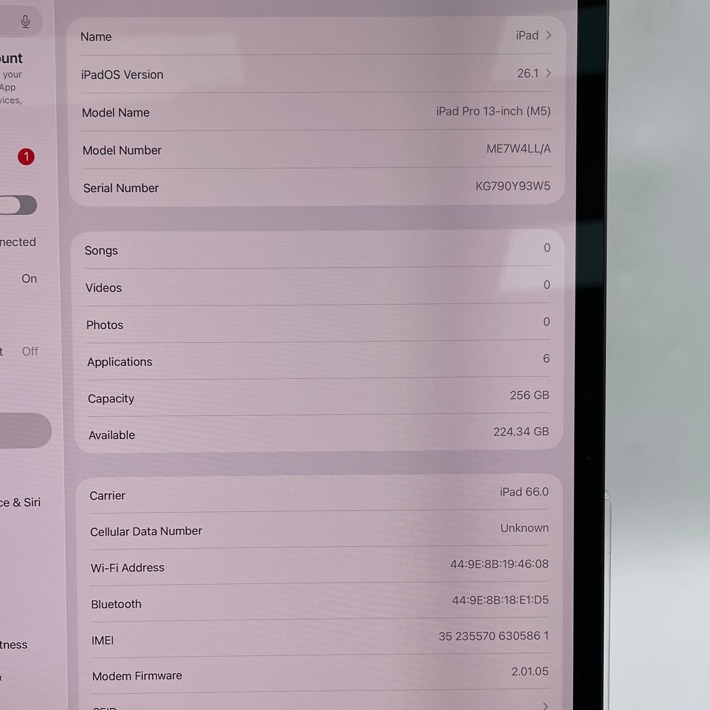 Unlocked Apple iPad Pro 13" M5 256GB Space Black ME7W4LL/A