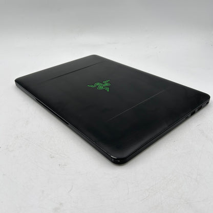 Razer Blade 14 RZ09-01953E71 14" i7-7700HQ 16GB RAM 256GB SSD GeForce GTX 1060