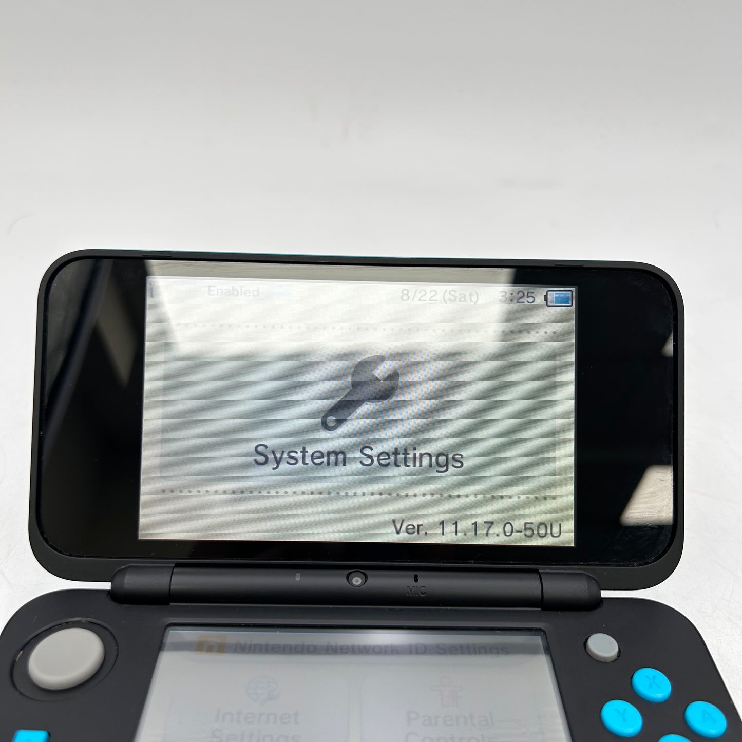 New Nintendo 2DS XL Handheld Game Console JAN-001 Black/Turquoise