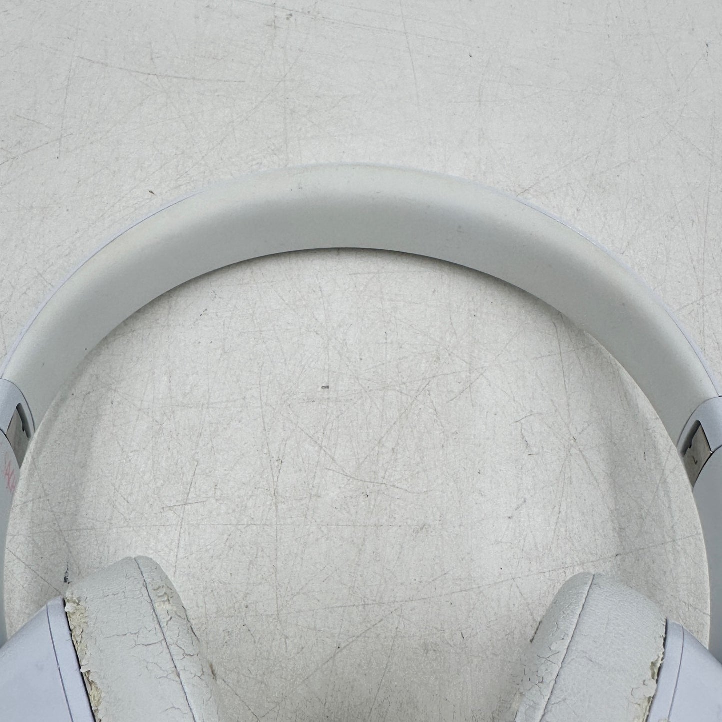 Beats Solo3 Wireless Over-Ear Bluetooth Headphones White A1796