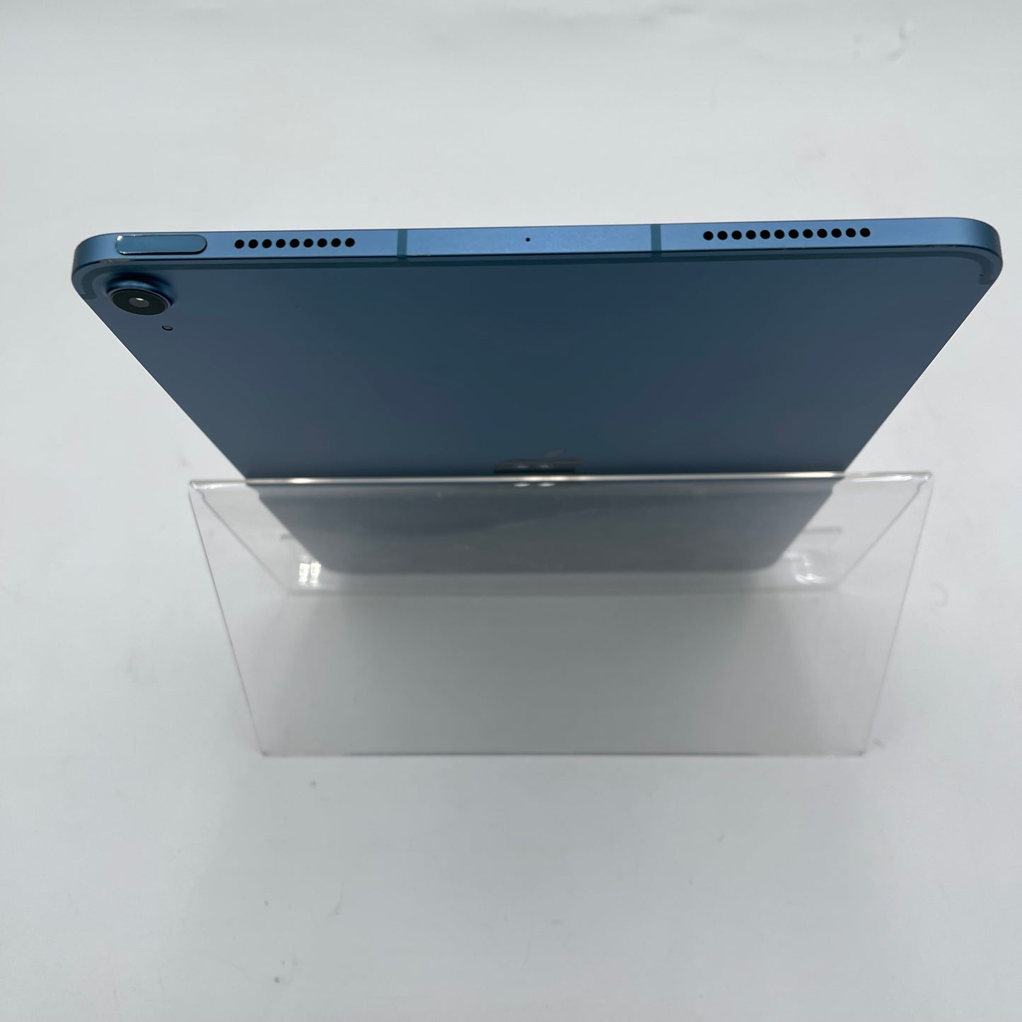 Unlocked Apple iPad Air 5th Gen 256GB Blue MM733LL/A