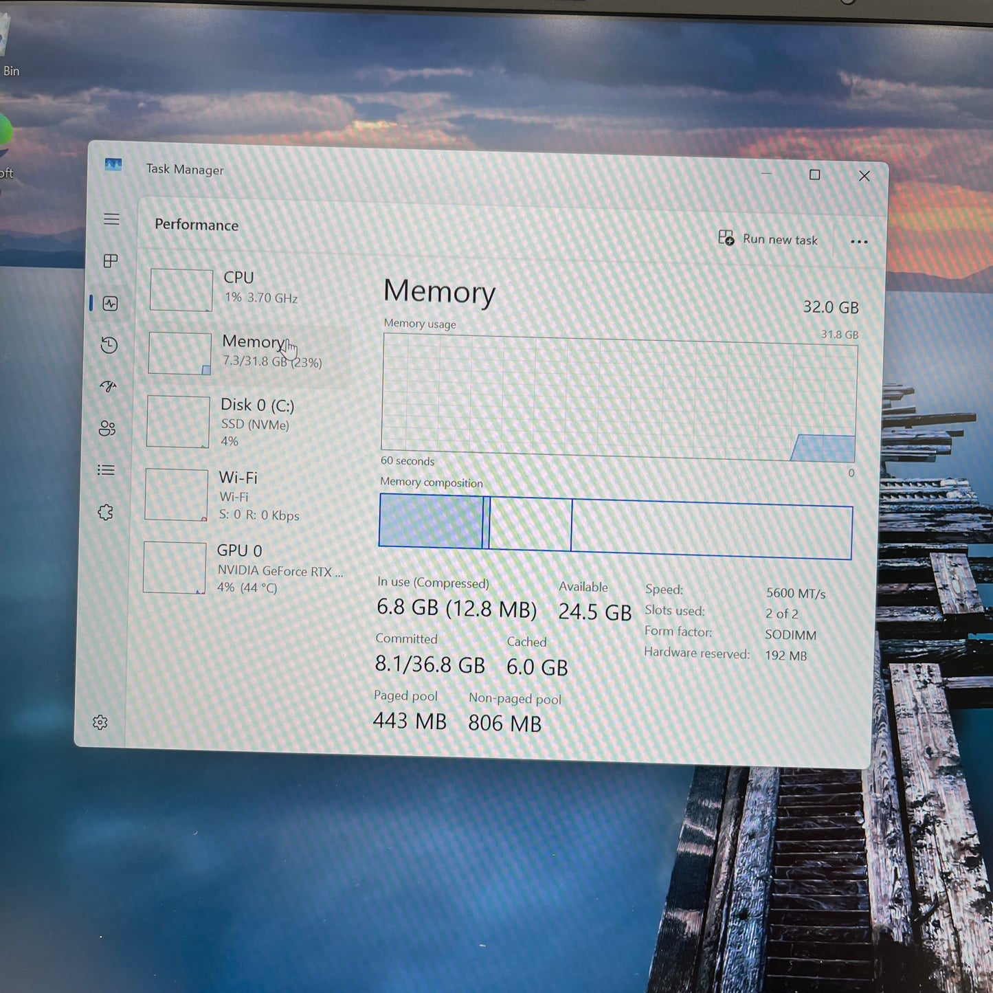 Lenovo LEGION PRO 7 16" i9-13900HX 2.2GHz 32GB RAM 1TB GeForce RTX 4080 Hard Press Keyboard