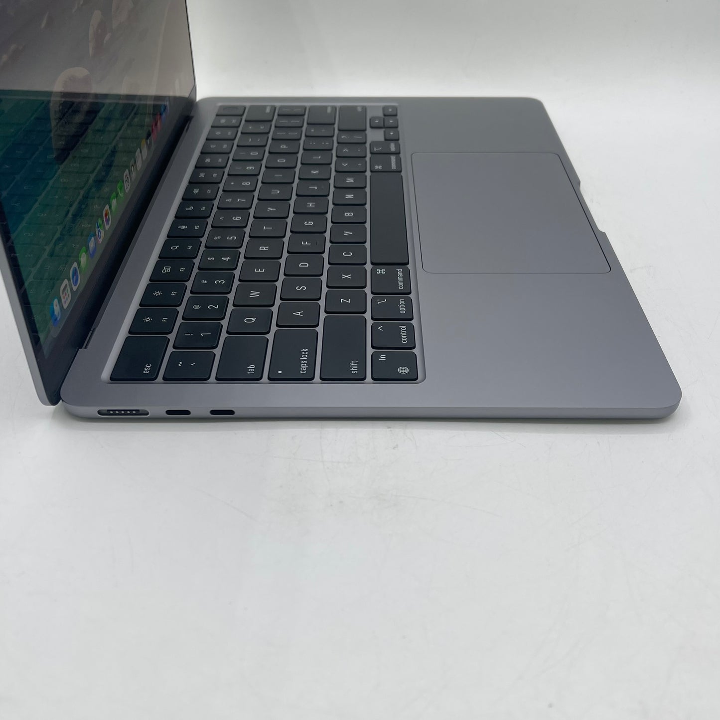 2022 Apple MacBook Air 13.6" M2 8C GPU 3.5GHz 8GB RAM 256GB SSD A2681 Apple Care+