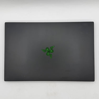 Razer Blade 15 Base RZ09-0328 15.6 i7-10750H 16GB RAM 512GB SSD GeForce RTX 2060