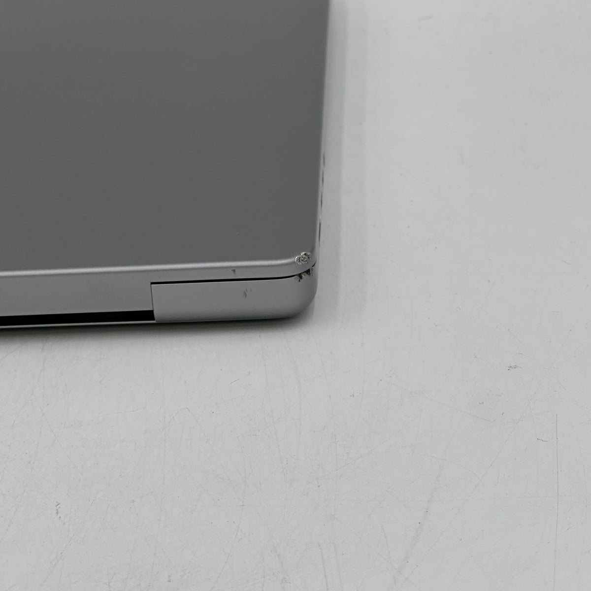 2021 Apple MacBook Pro 16" M1 Pro 16C GPU 3.2GHz 16GB RAM 512GB SSD A2485
