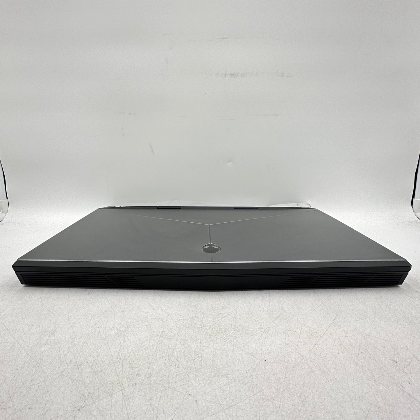 Alienware 15 R4 15.6" i9-8950HK 2.9GHz 32GB RAM 512GB SSD 1TB HDD GTX1080