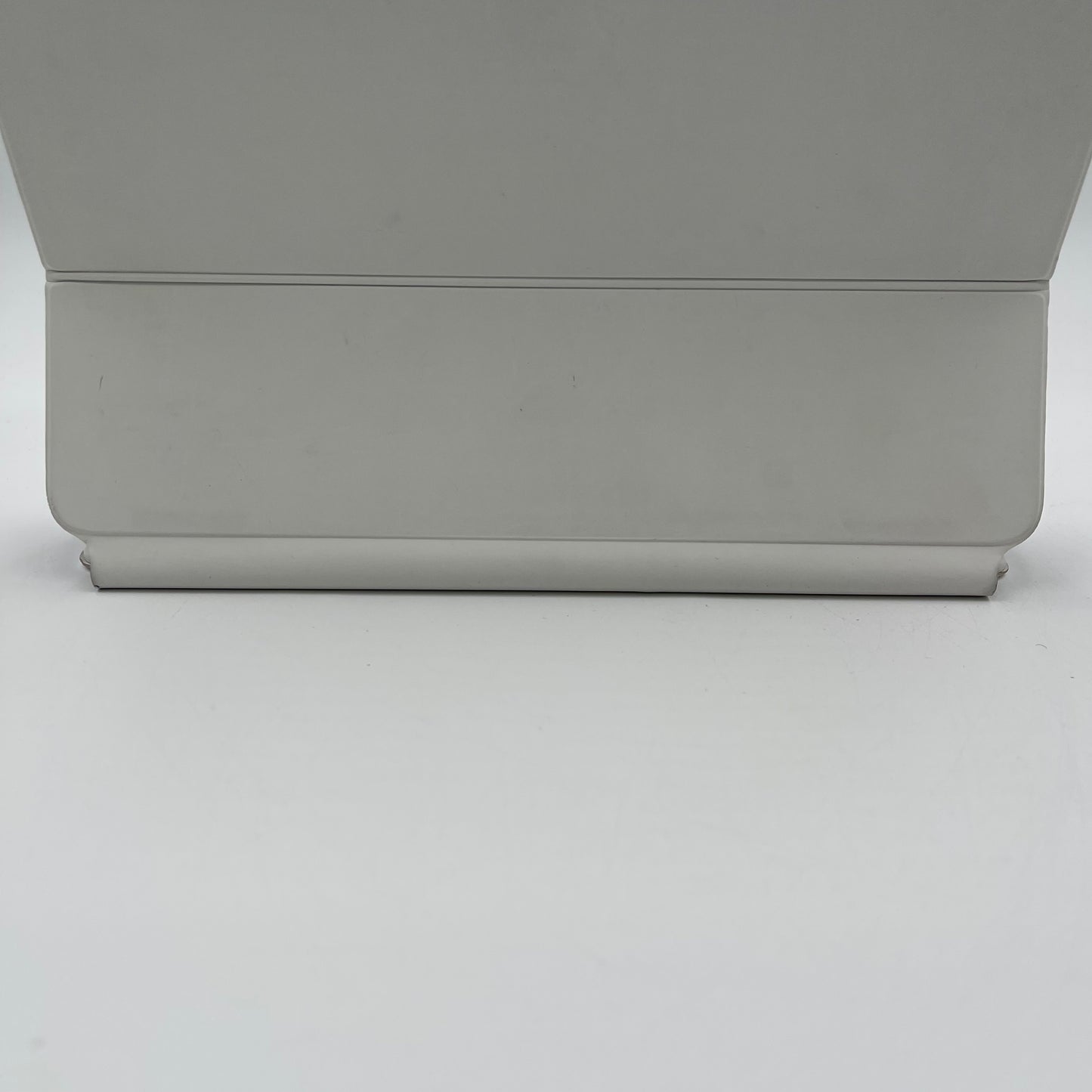 Unlocked Apple iPad Pro 12.9" 5th Gen 2TB Silver NHP43LL/A w/ Pencil & Keyboard