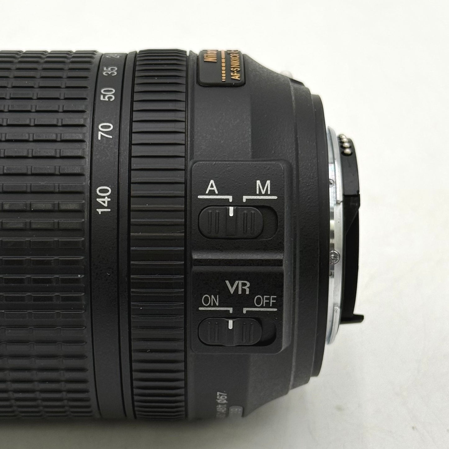 Nikon AF-S DX NIKKOR 18-140mm f/3.5-5.6 DX VR Zoom Lens