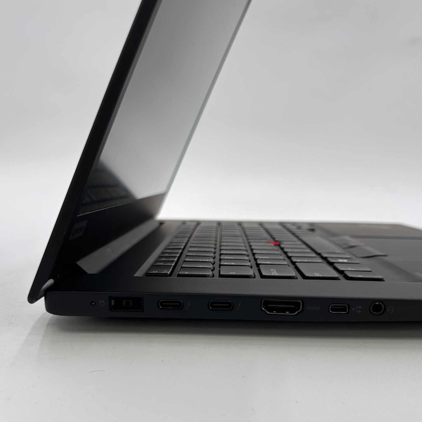 Lenovo ThinkPad P1 Gen 2 15.6" i7-9850H 2.6GHz 32GB RAM 1TB SSD Quadro T1000