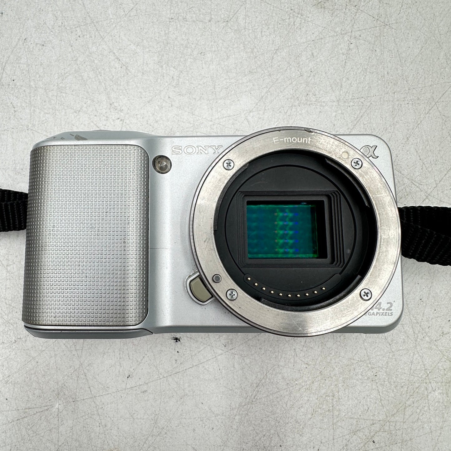 Sony Alpha NEX-3 14.2MP Mirrorless Digital Camera 3486 SC Camera Body Only