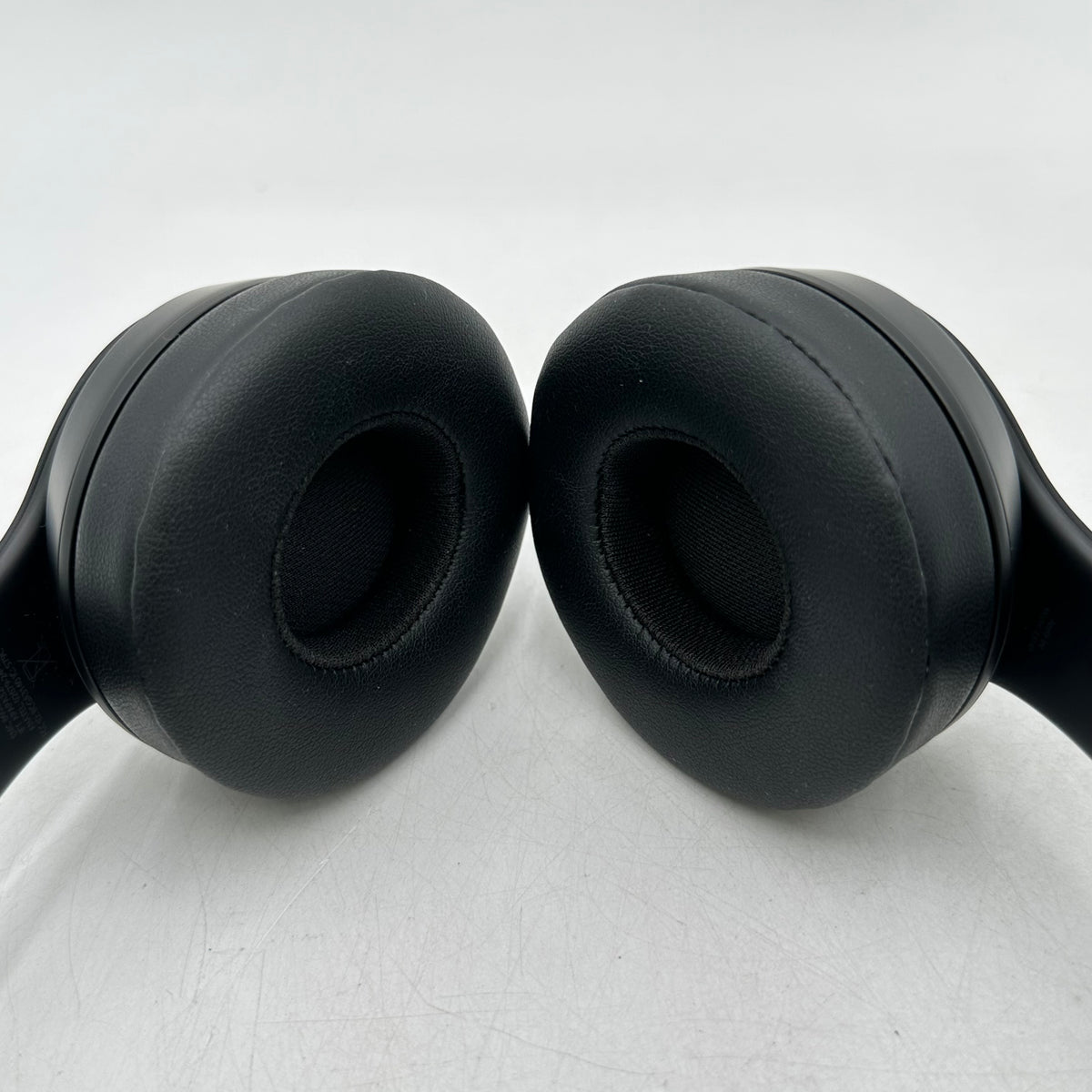 Beats Solo4 Wireless On-Ear Bluetooth Headphones Black MUW23LL/A